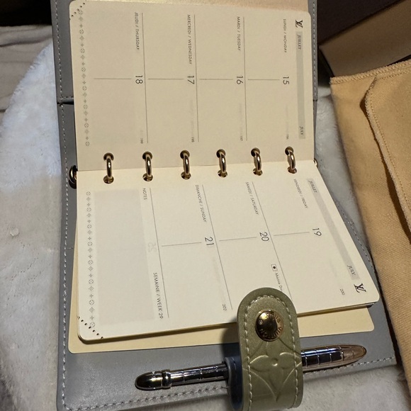 NWOT Authentic Louis Vuitton Monogram Vernis Patent Leather Agenda Era 2002 - Picture 11 of 14